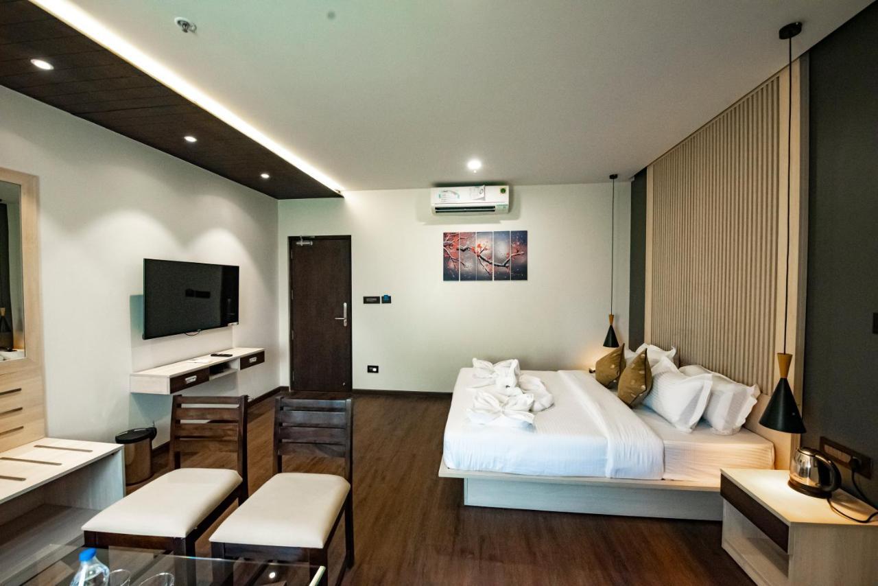The Royal Palace Hotel 400703 نافي مومباي المظهر الخارجي الصورة