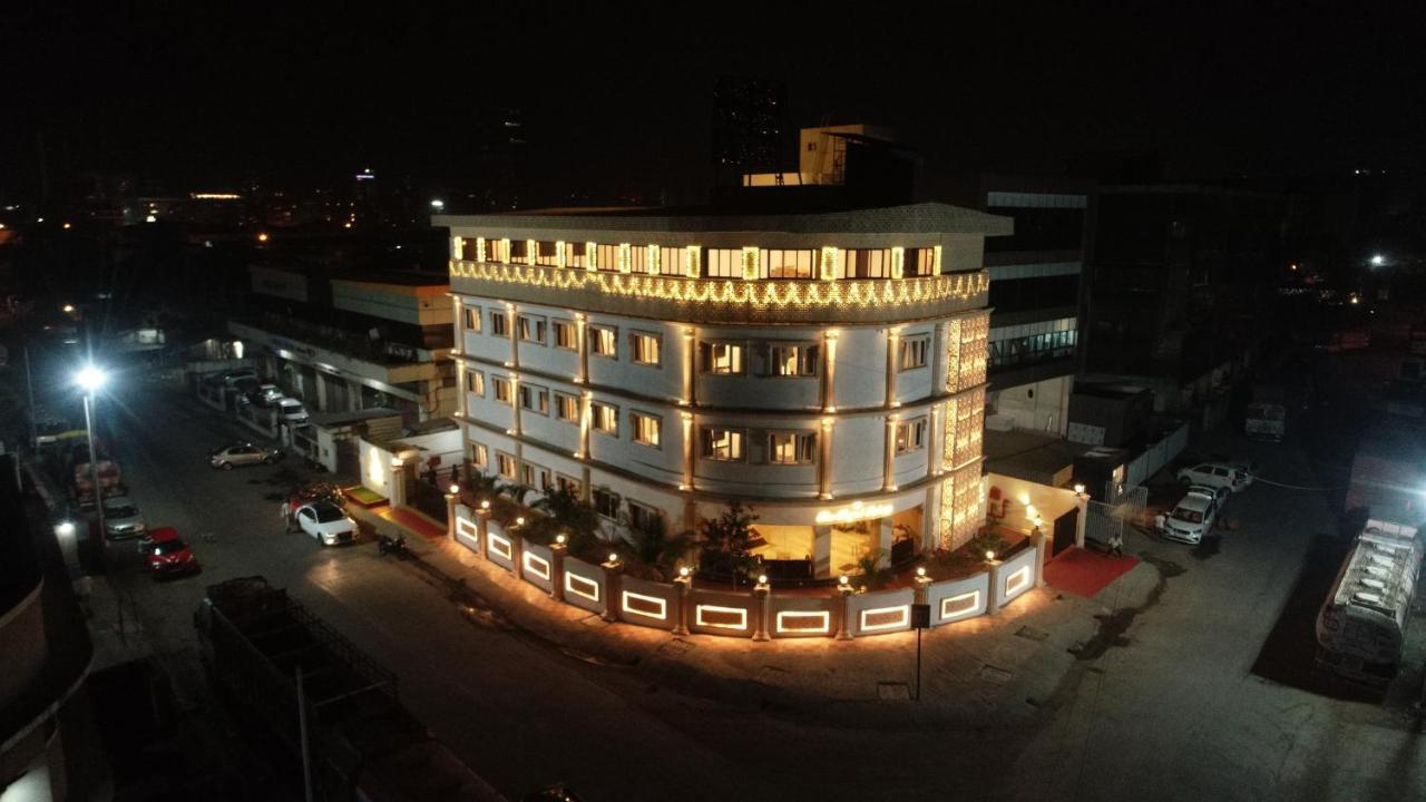The Royal Palace Hotel 400703 نافي مومباي المظهر الخارجي الصورة